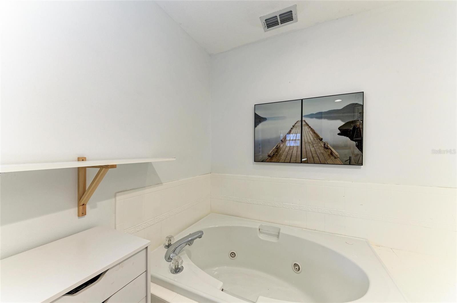 Image 30 of 42 For 1302 Carissa Court