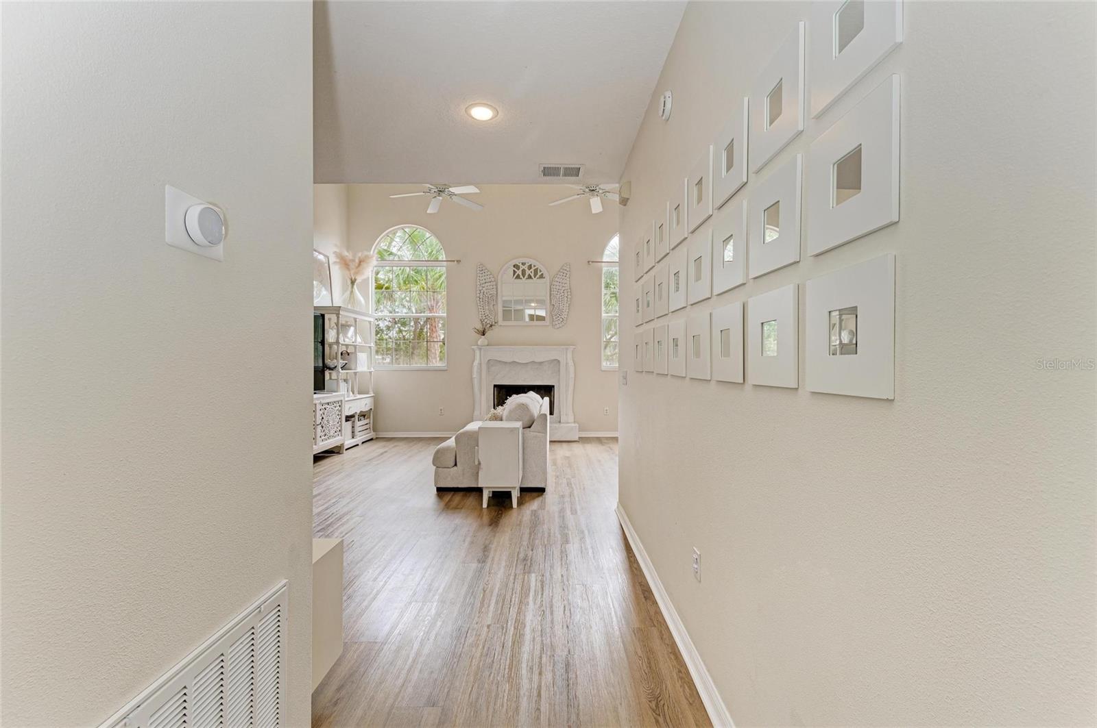 Image 6 of 42 For 1302 Carissa Court