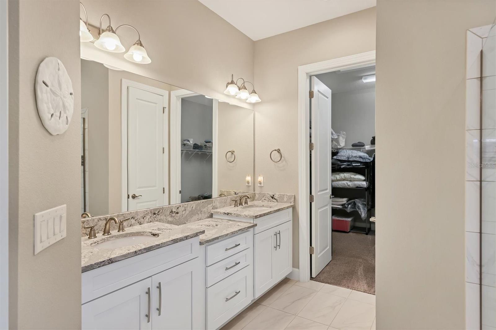 Image 22 of 67 For 5596 Cantucci Street