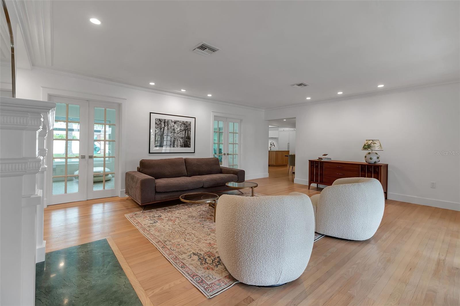 Image 4 of 78 For 1838 Alta Vista Street