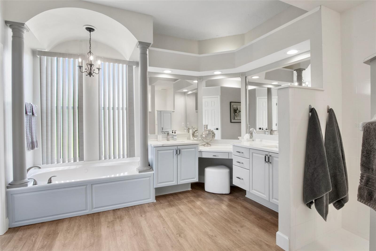 Image 21 of 43 For 4831 Sweetmeadow Circle