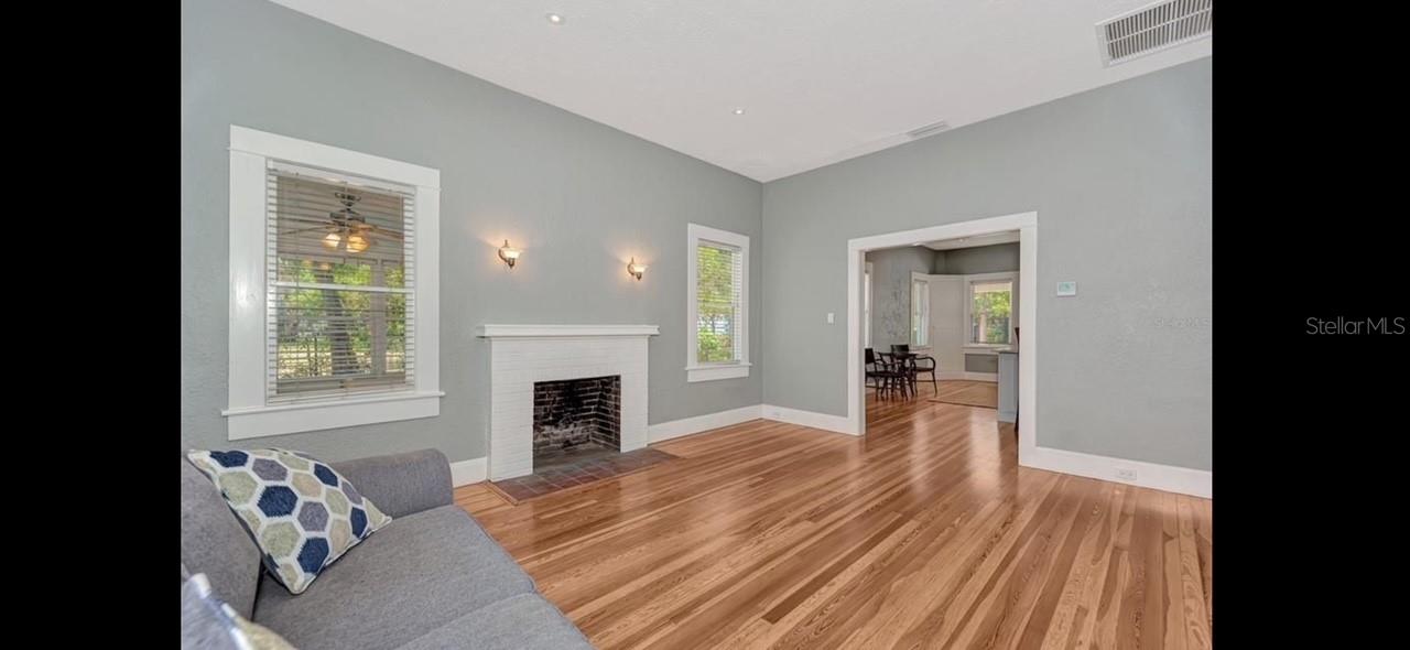 Image 3 of 11 For 1513 Palmetto Lane