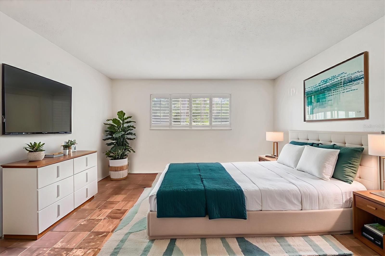 Image 21 of 28 For 301 Gulfstream Avenue 103