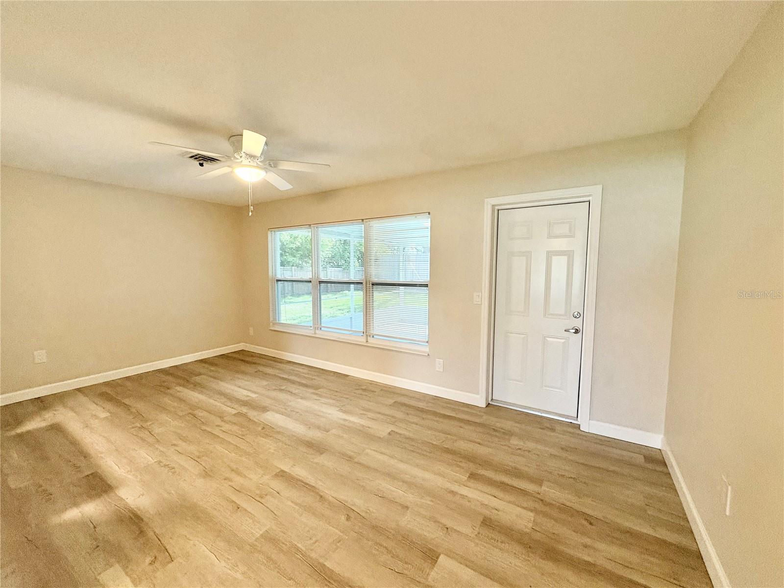 Image 11 of 29 For 3126 Shamrock Drive
