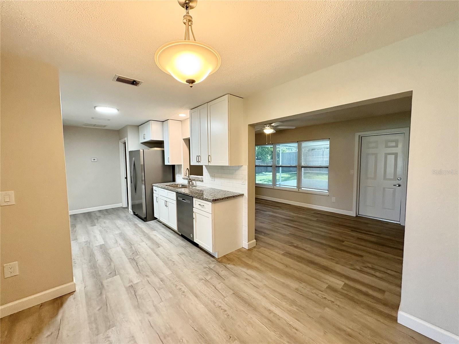 Image 7 of 29 For 3126 Shamrock Drive