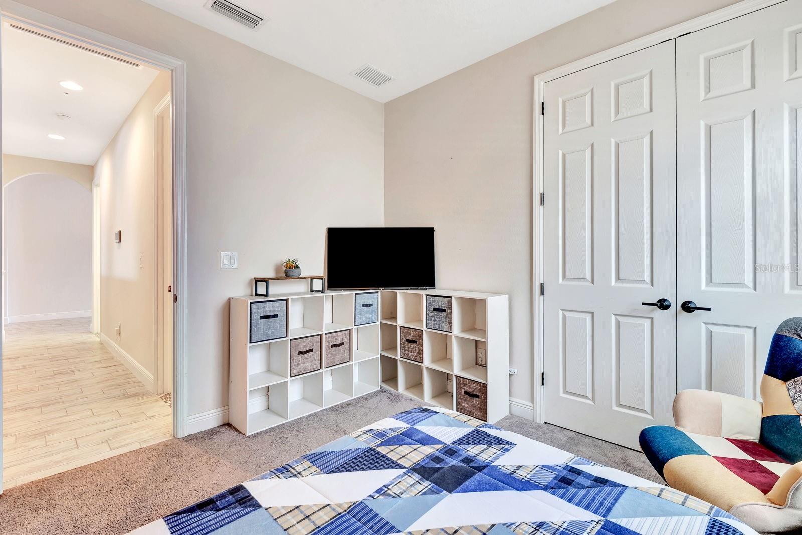 Image 20 of 62 For 9215 Isabella Circle