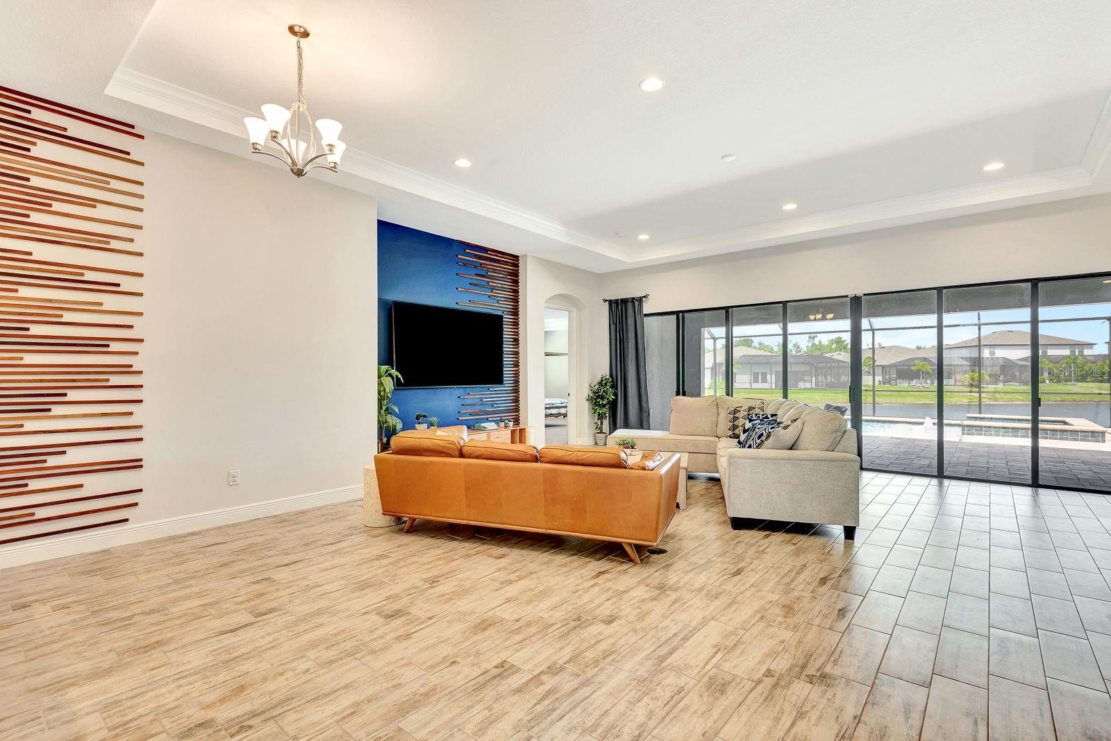 Image 24 of 62 For 9215 Isabella Circle