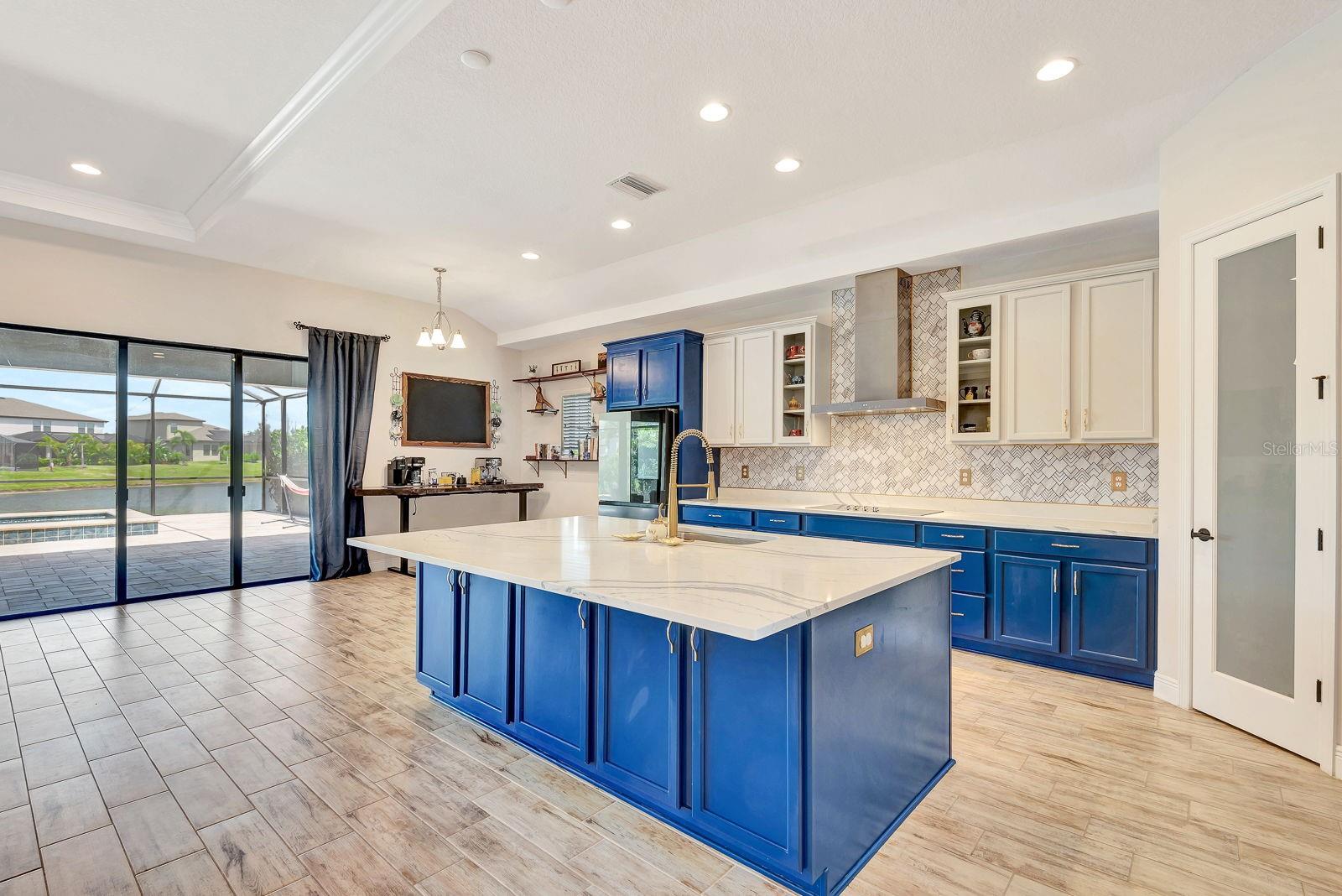 Image 30 of 62 For 9215 Isabella Circle