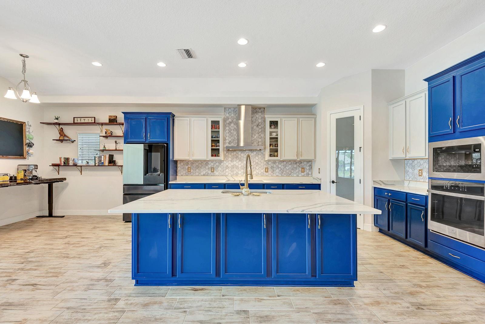 Image 31 of 62 For 9215 Isabella Circle
