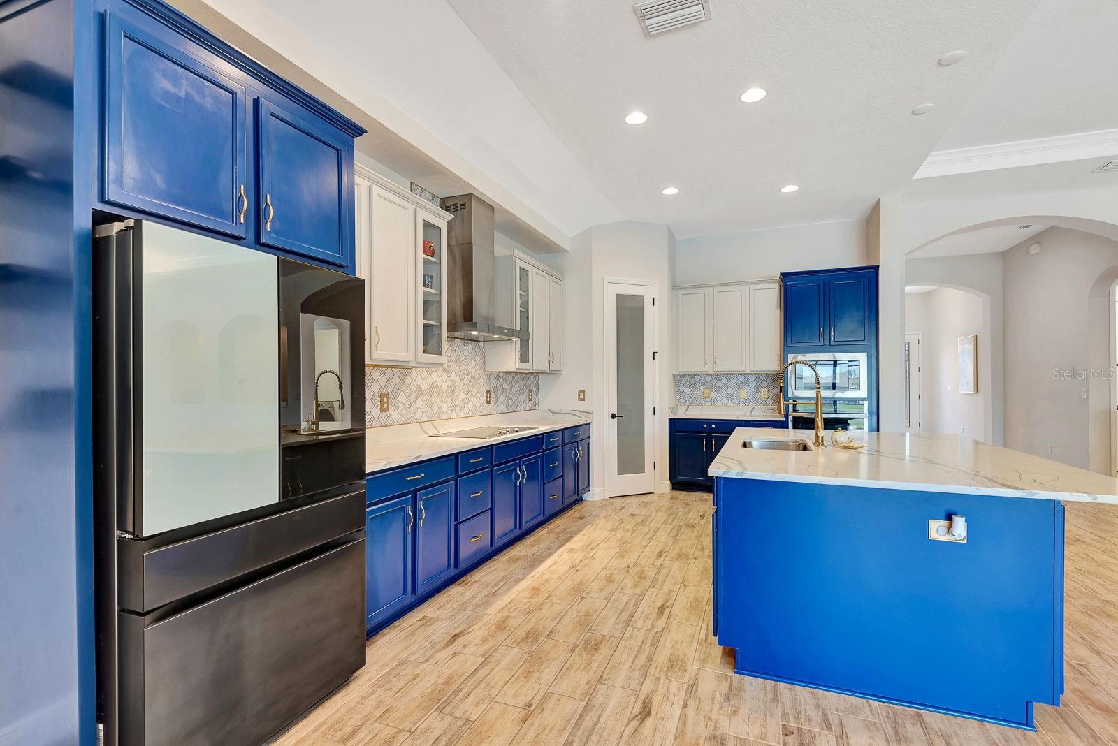 Image 33 of 62 For 9215 Isabella Circle