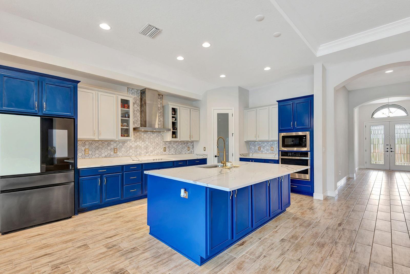 Image 34 of 62 For 9215 Isabella Circle