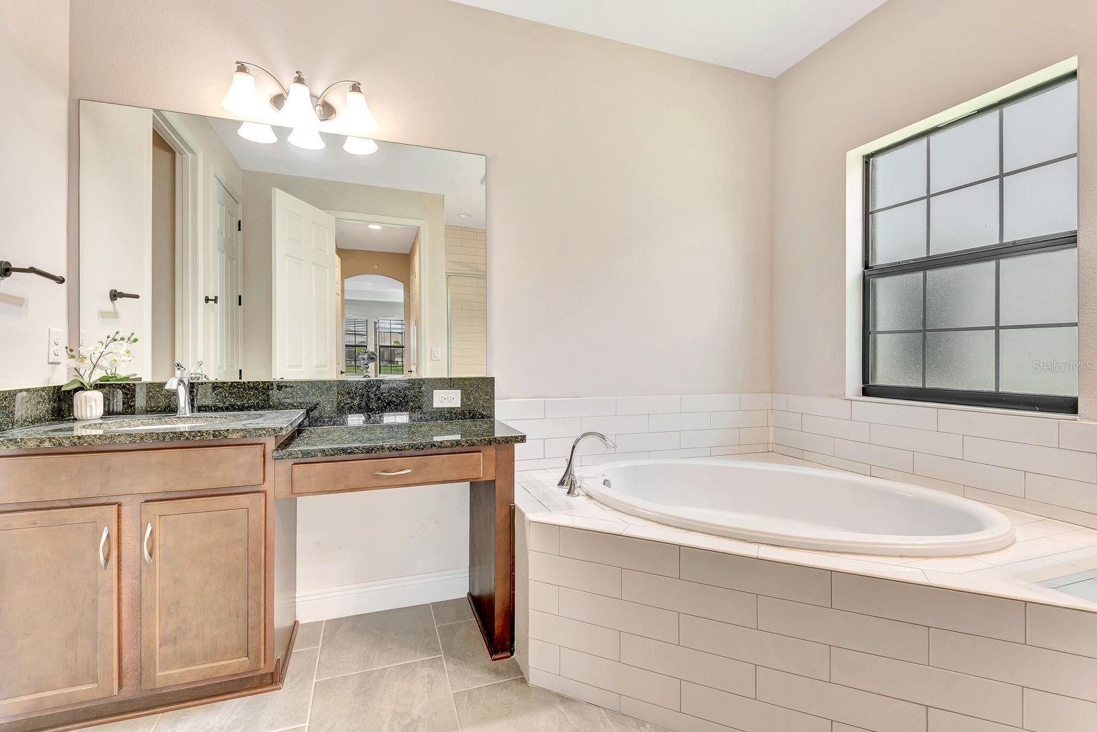 Image 37 of 62 For 9215 Isabella Circle