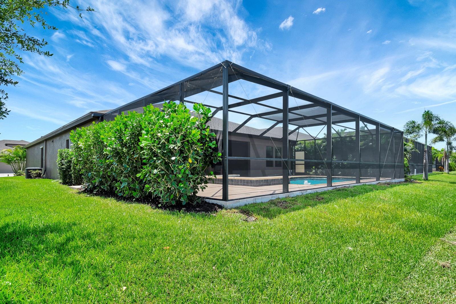 Image 43 of 62 For 9215 Isabella Circle