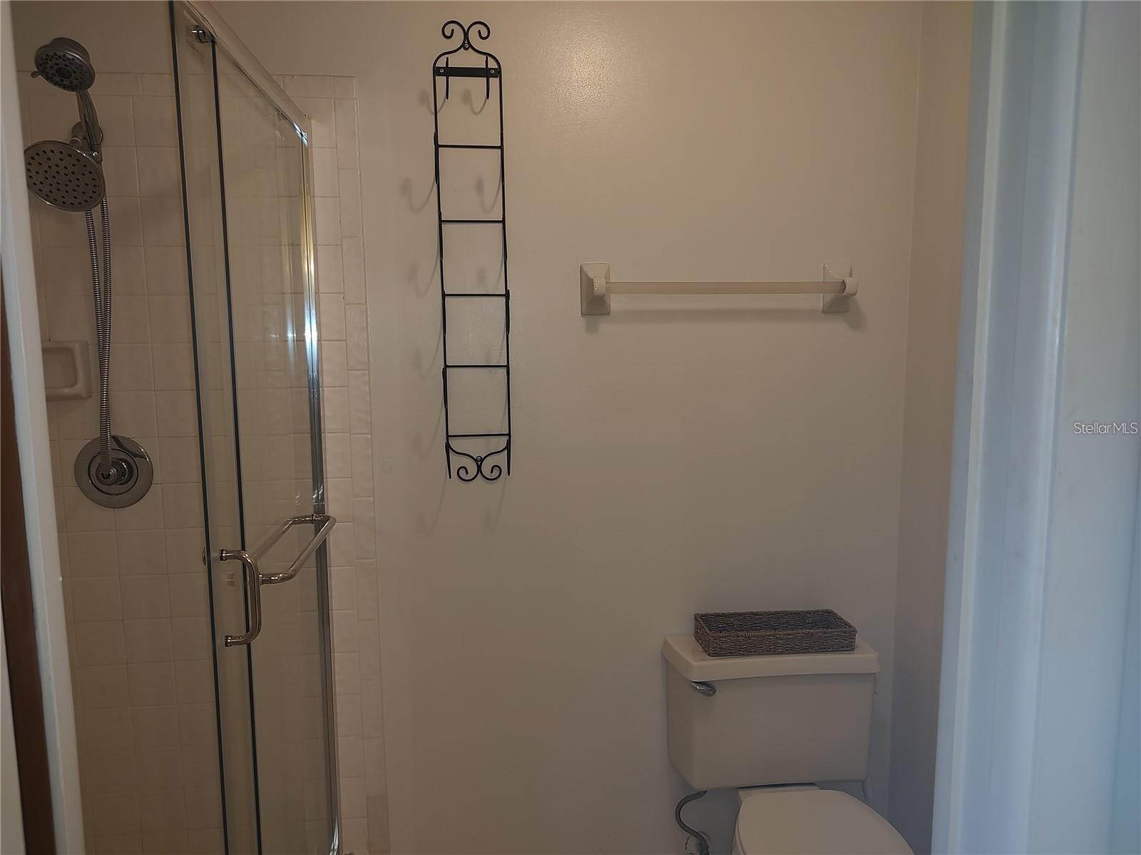 Image 18 of 49 For 515 Leffingwell Avenue 109