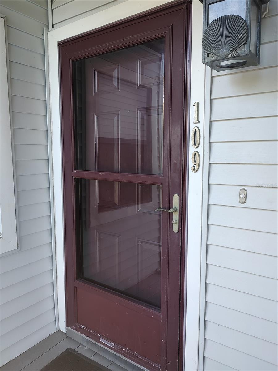 Image 2 of 49 For 515 Leffingwell Avenue 109