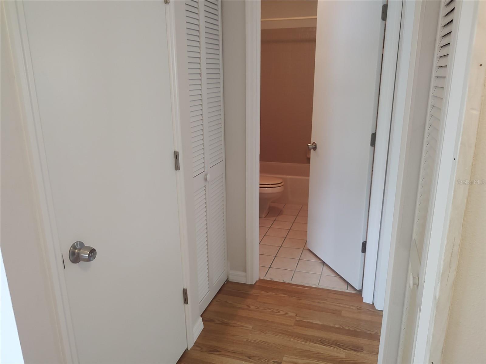 Image 20 of 49 For 515 Leffingwell Avenue 109