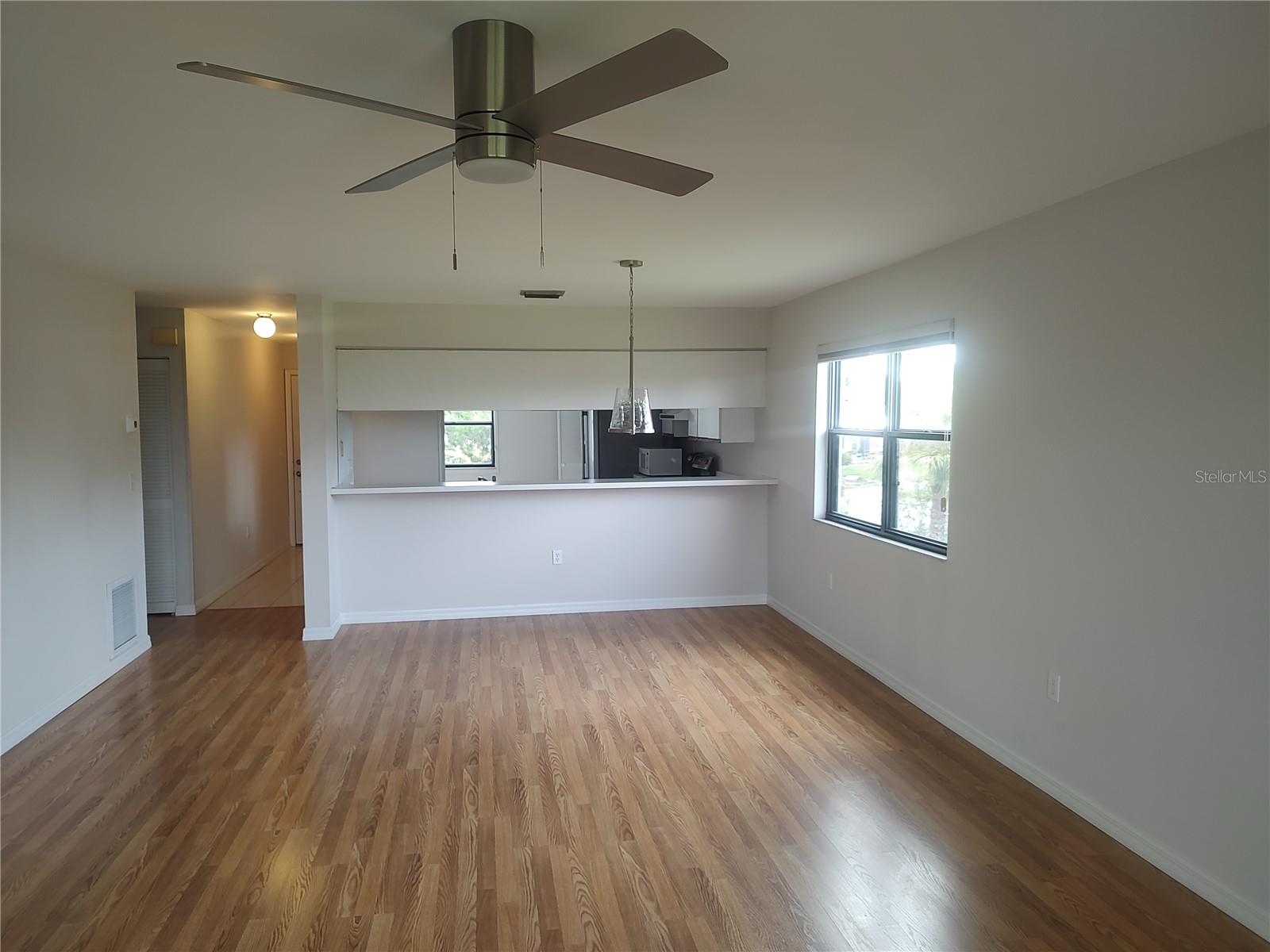 Image 3 of 49 For 515 Leffingwell Avenue 109