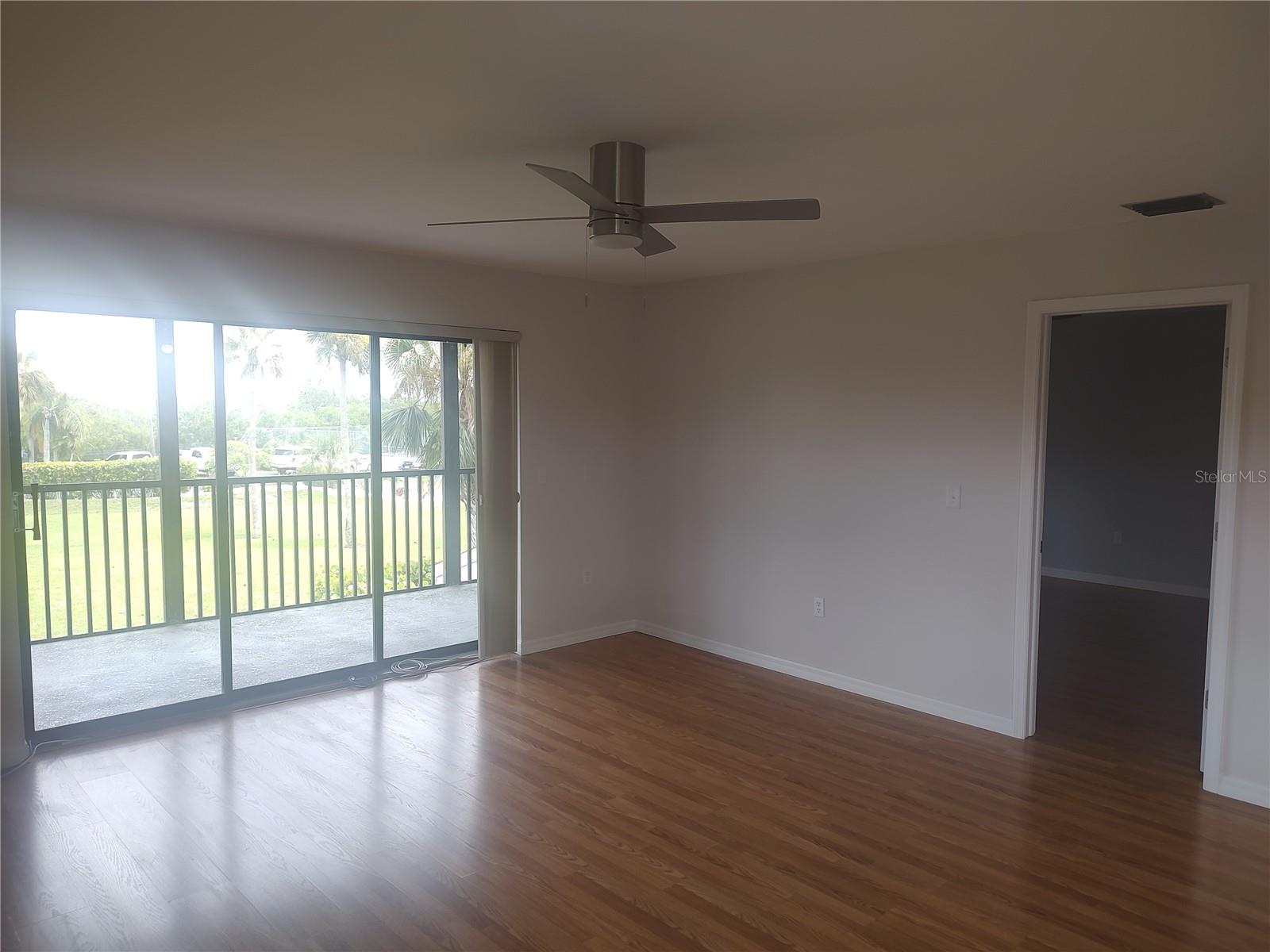Image 4 of 49 For 515 Leffingwell Avenue 109