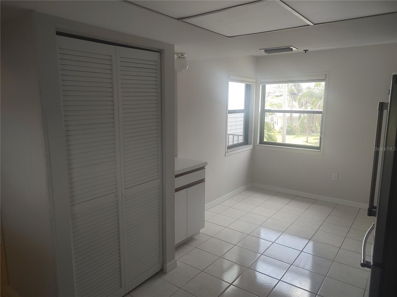 Image 7 of 49 For 515 Leffingwell Avenue 109