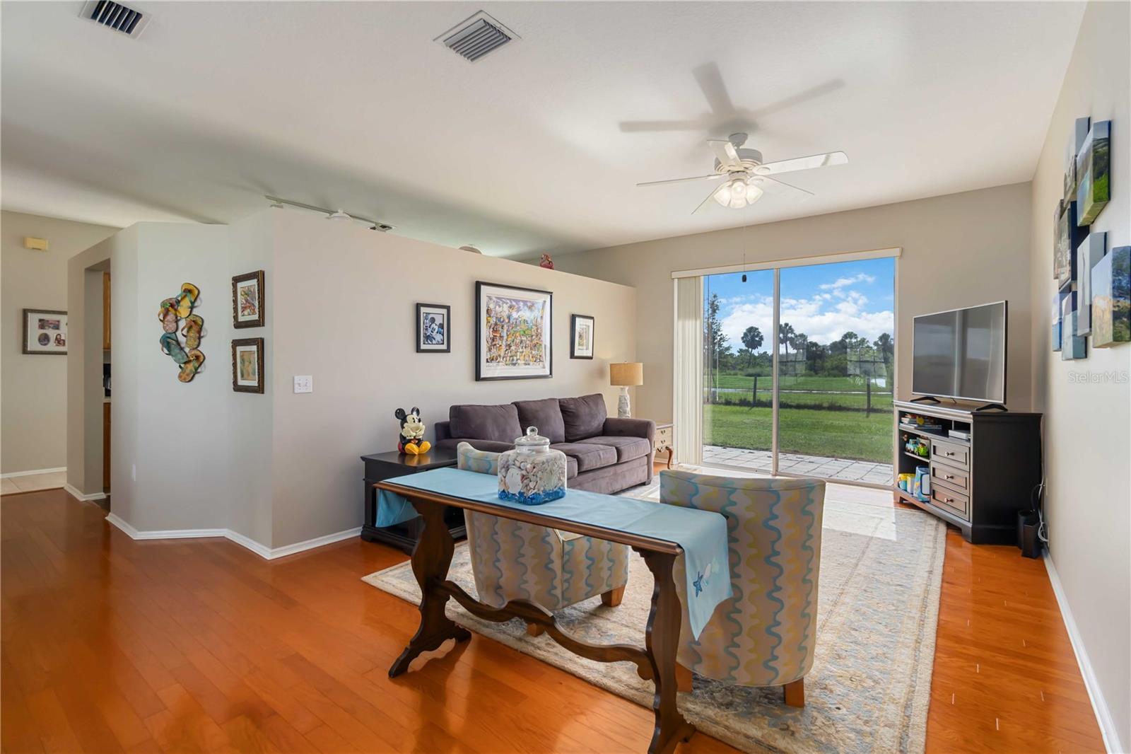 Image 4 of 37 For 9410 71st Avenue E