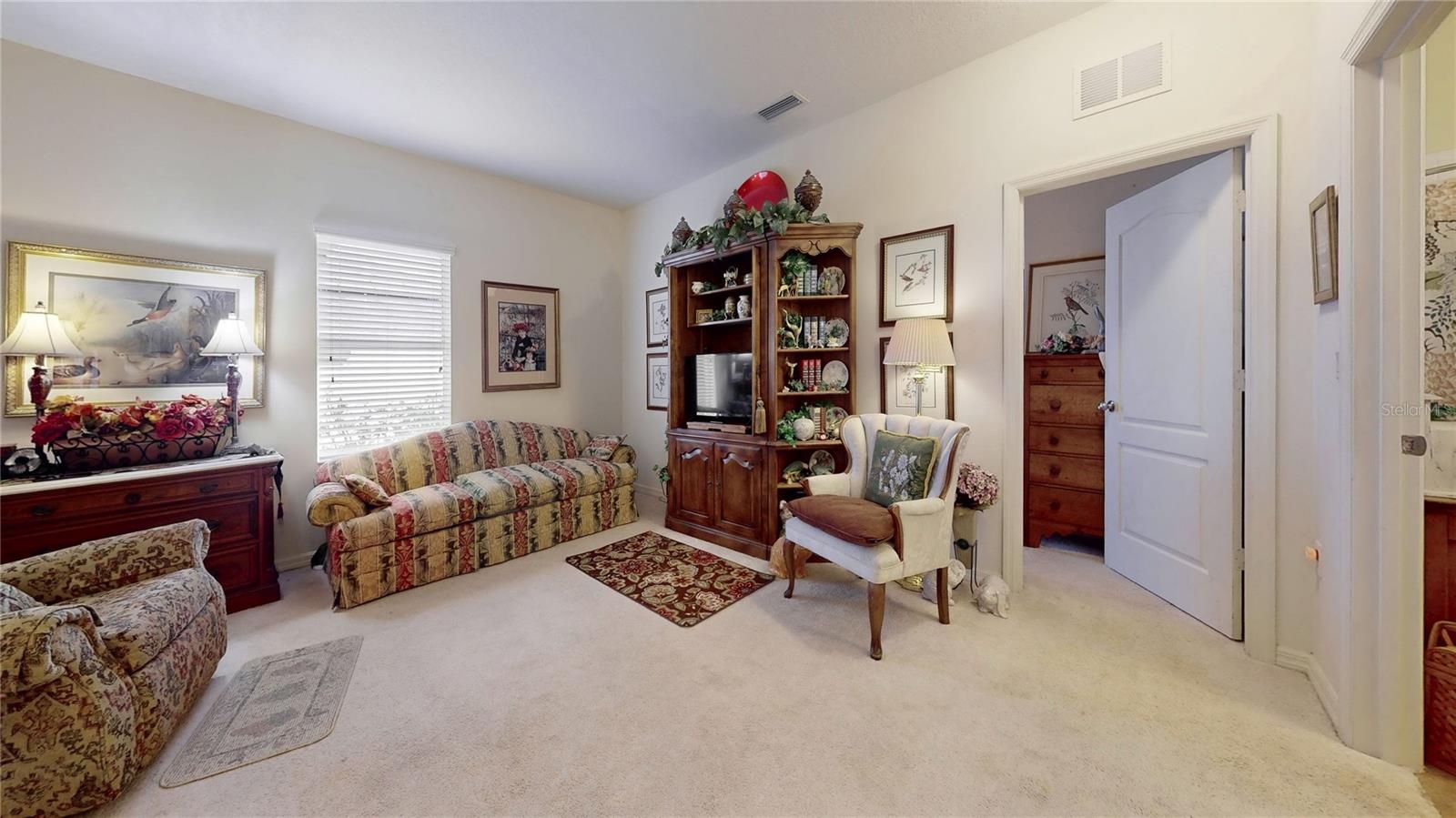 Image 23 of 37 For 2819 47th Street E