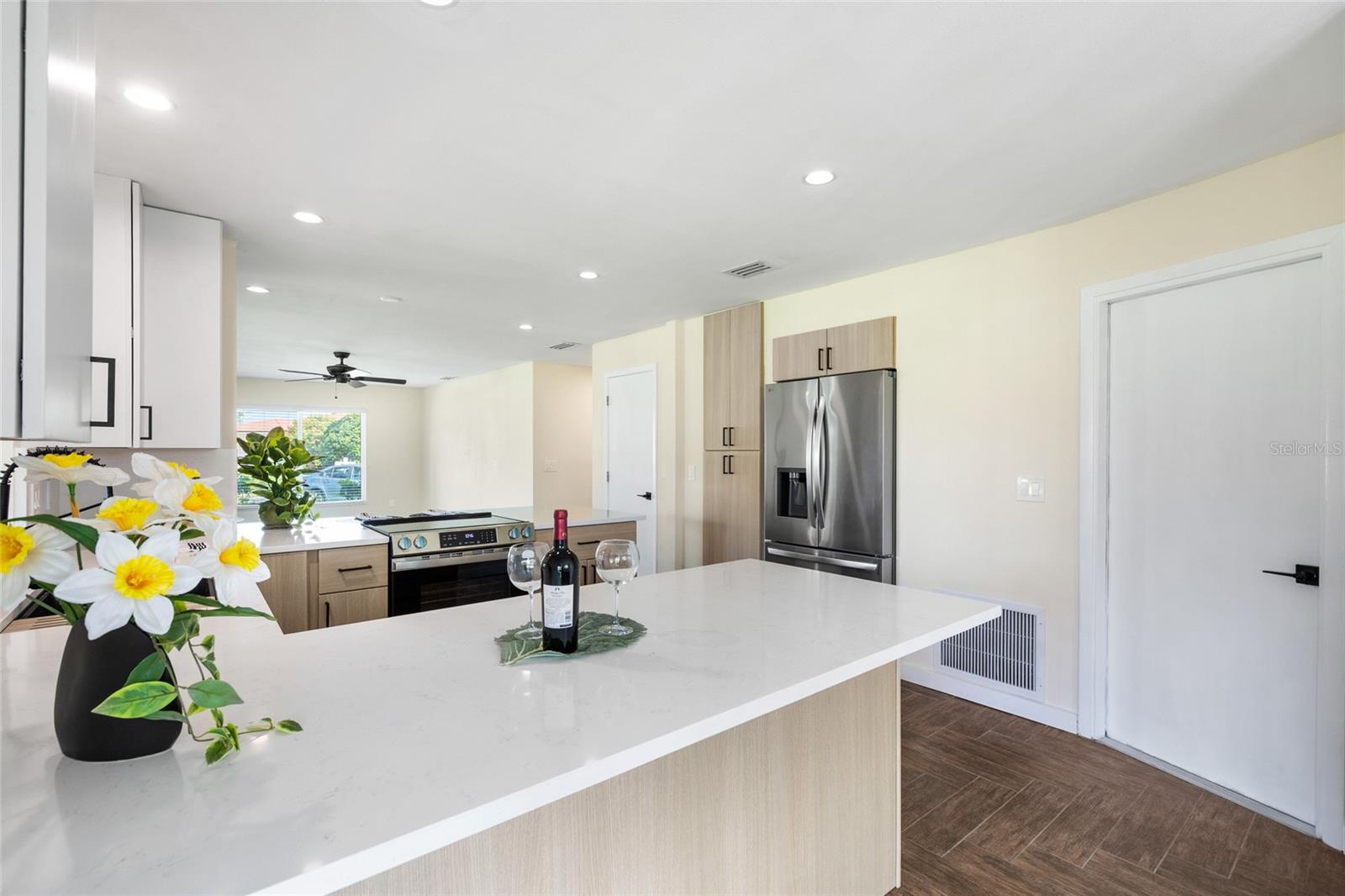 Image 17 of 44 For 5017 Vivienda Way 29