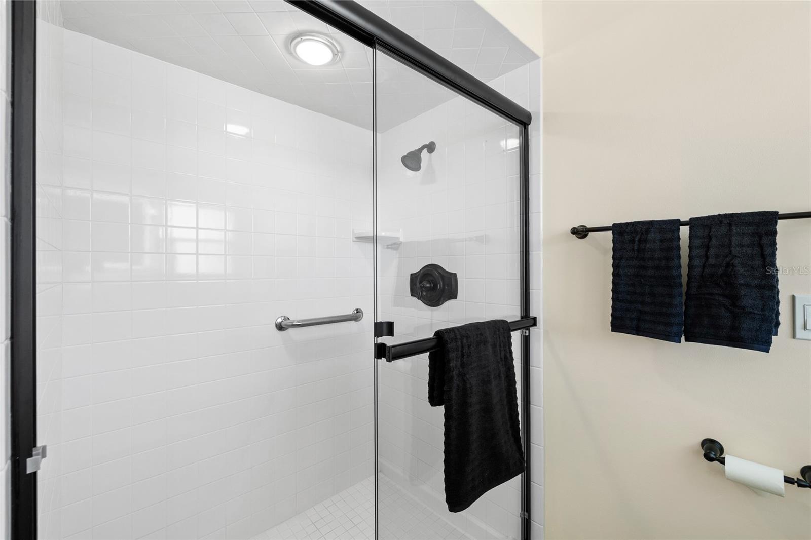 Image 35 of 44 For 5017 Vivienda Way 29