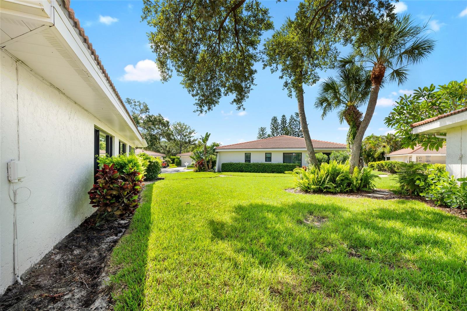 Image 6 of 44 For 5017 Vivienda Way 29