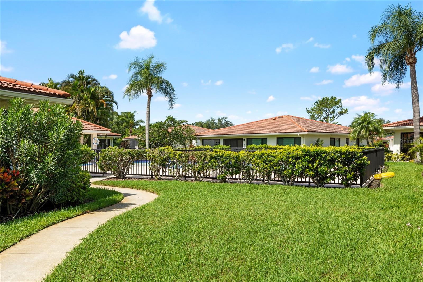 Image 8 of 44 For 5017 Vivienda Way 29
