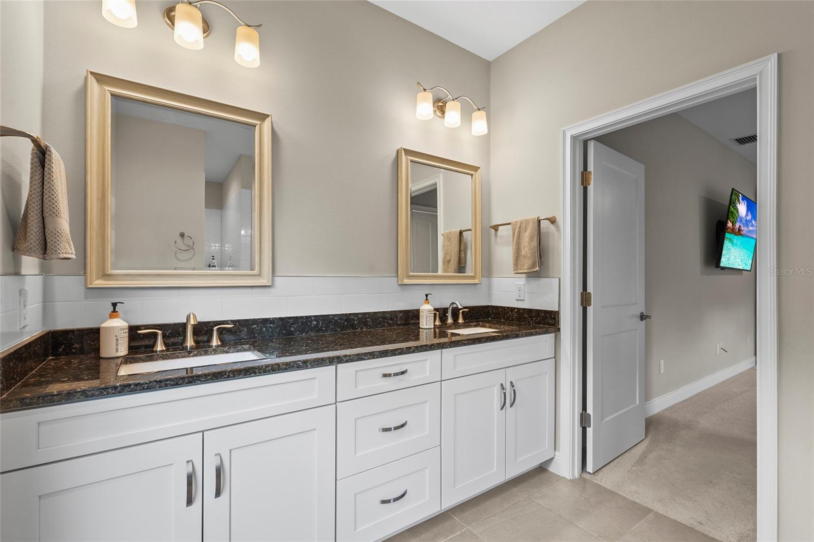 Image 27 of 50 For 18050 Wooden Skiff Court