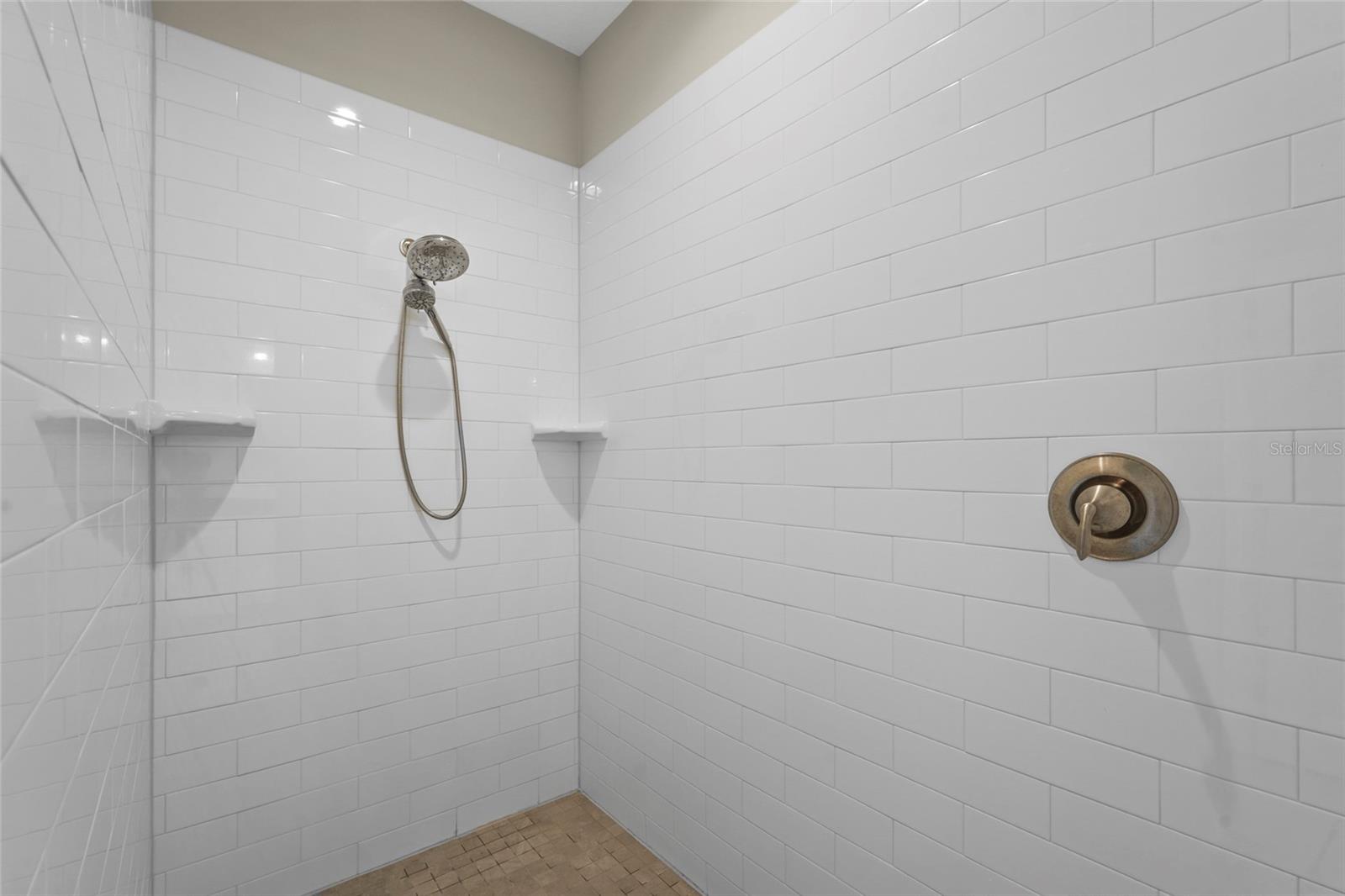 Image 30 of 50 For 18050 Wooden Skiff Court