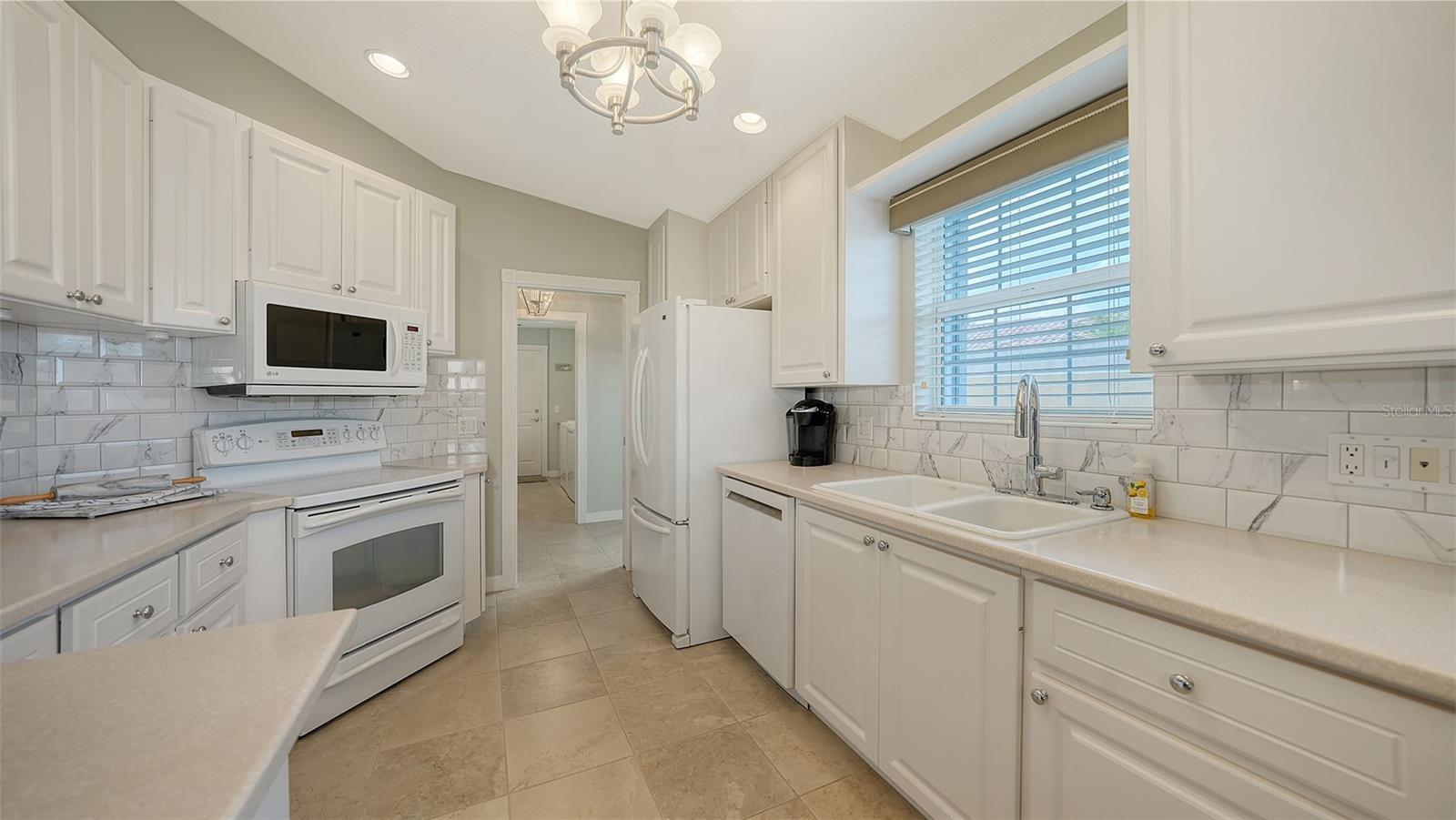 Image 14 of 88 For 6057 Erice Street
