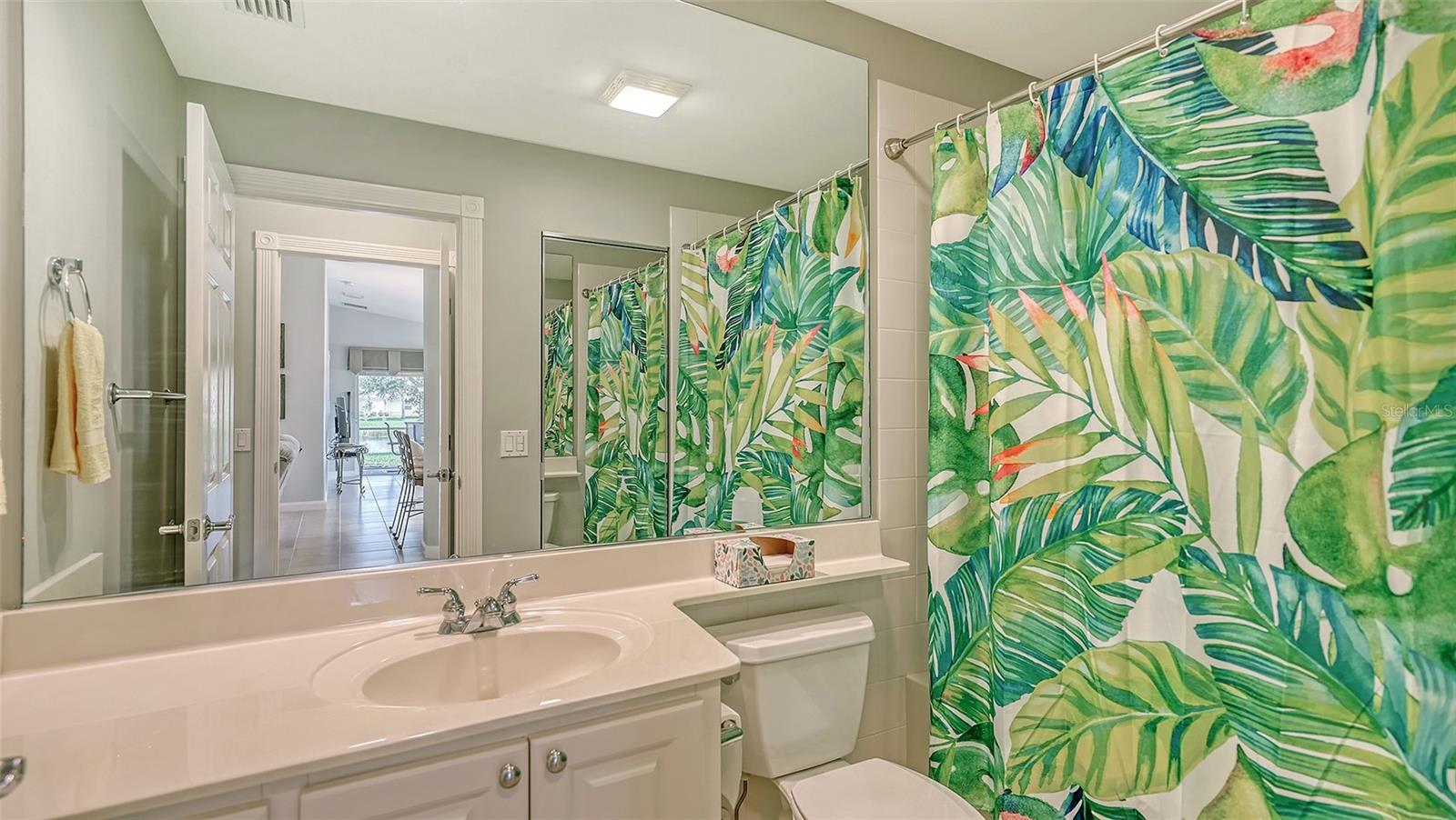 Image 29 of 88 For 6057 Erice Street