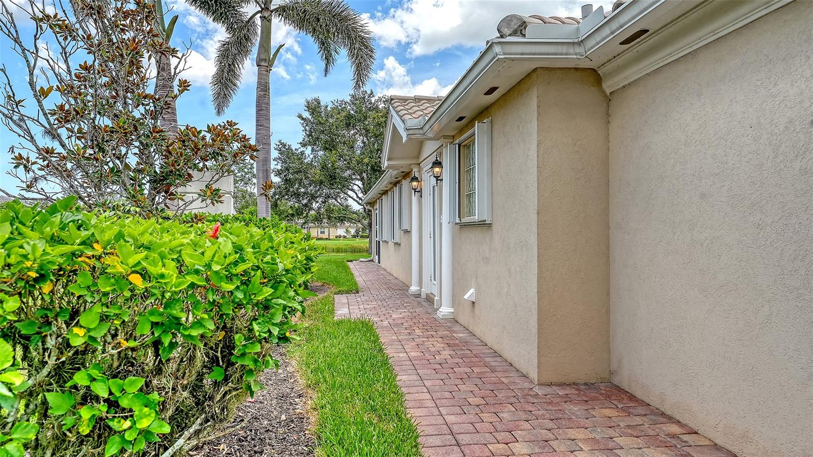 Image 6 of 88 For 6057 Erice Street