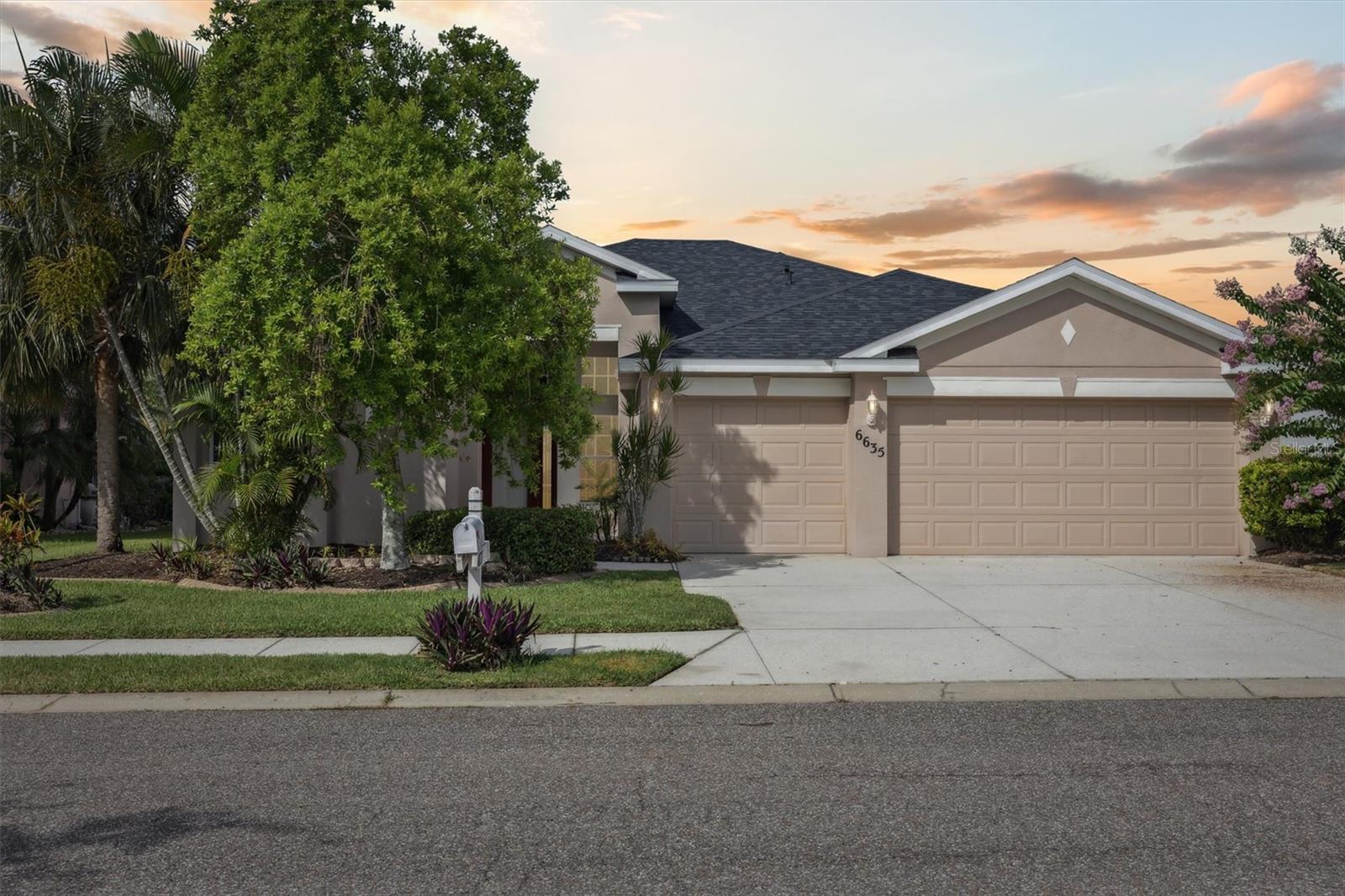 Details for 6635 Bobby Jones Court, PALMETTO, FL 34221