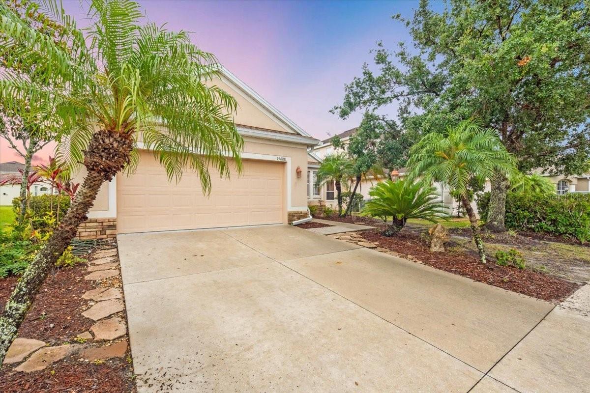 Details for 15688 Lemon Fish Drive, LAKEWOOD RANCH, FL 34202