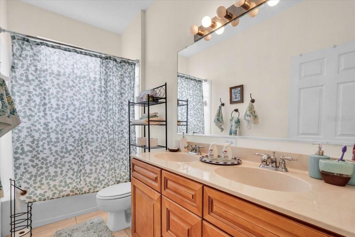 Image 11 of 18 For 15688 Lemon Fish Drive