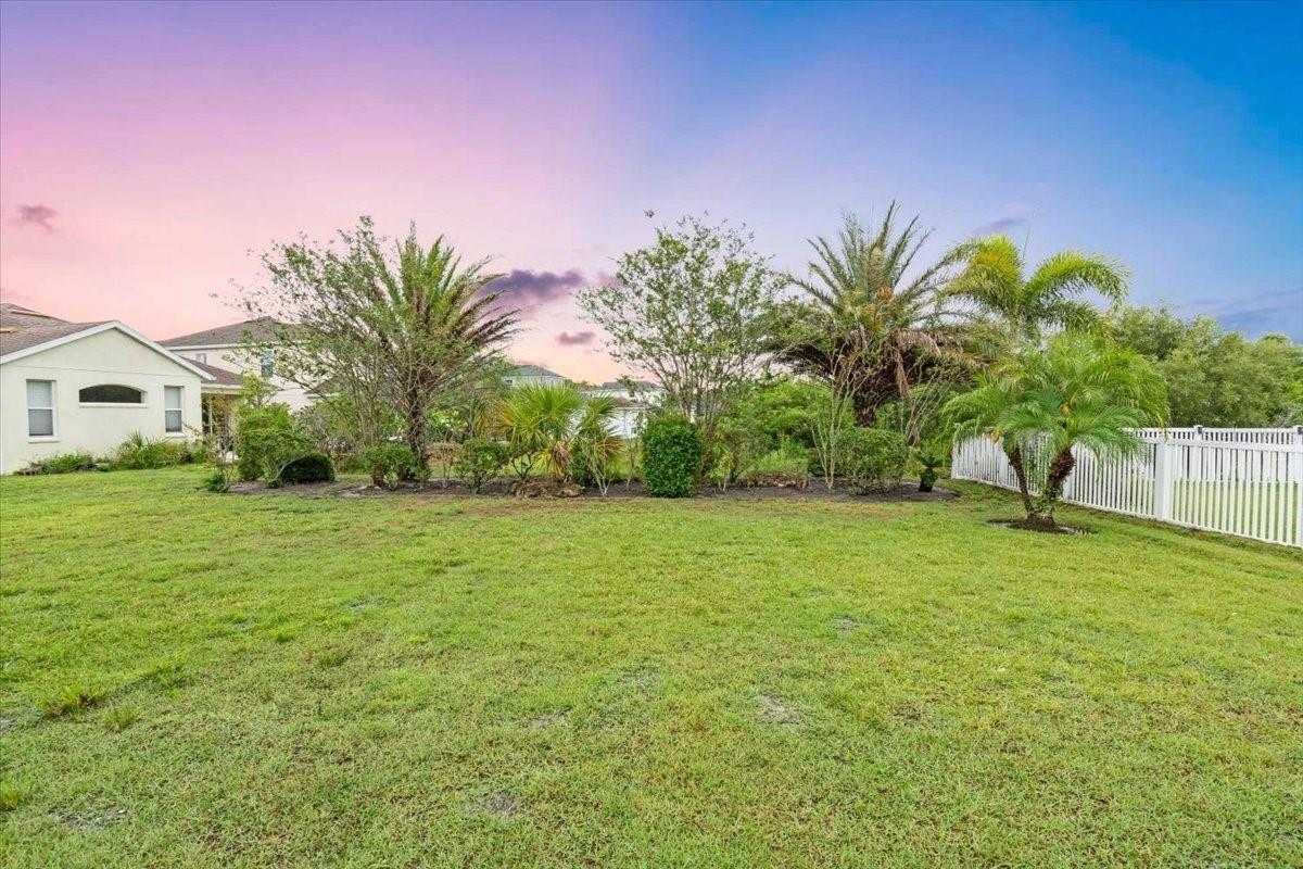 Image 18 of 18 For 15688 Lemon Fish Drive