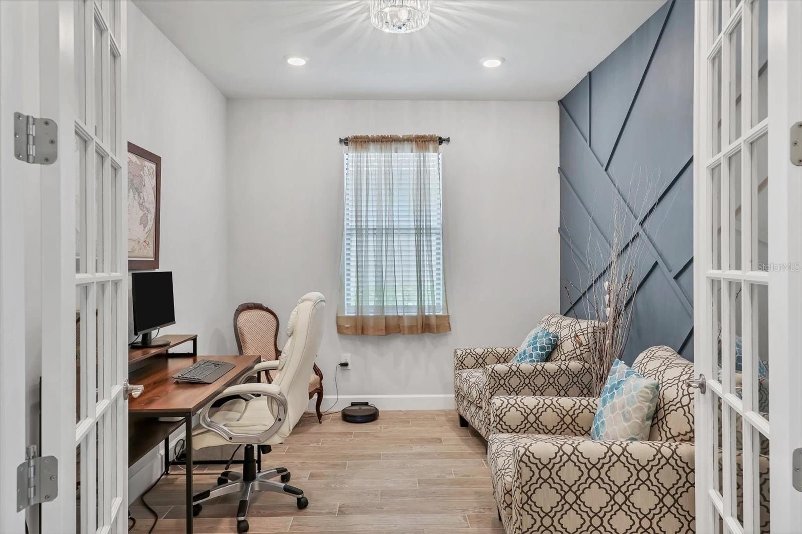 Image 20 of 74 For 17910 Waterville Place