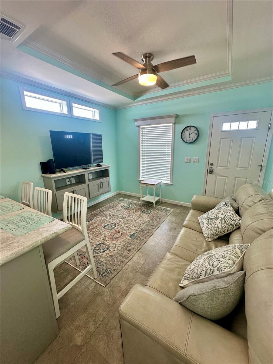 Image 8 of 42 For 2018 Florida Boulevard