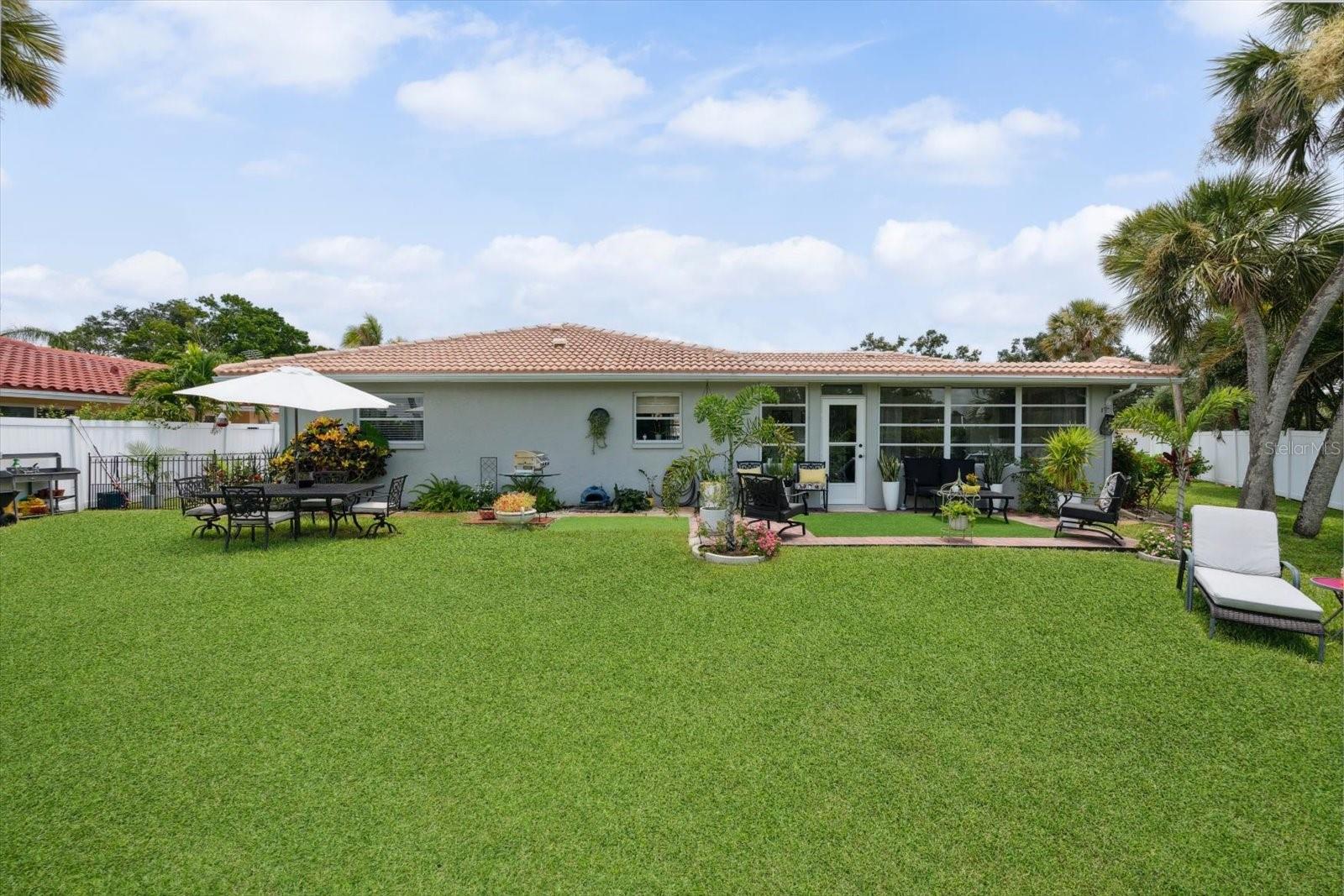 Image 42 of 44 For 2405 Cardwell Way