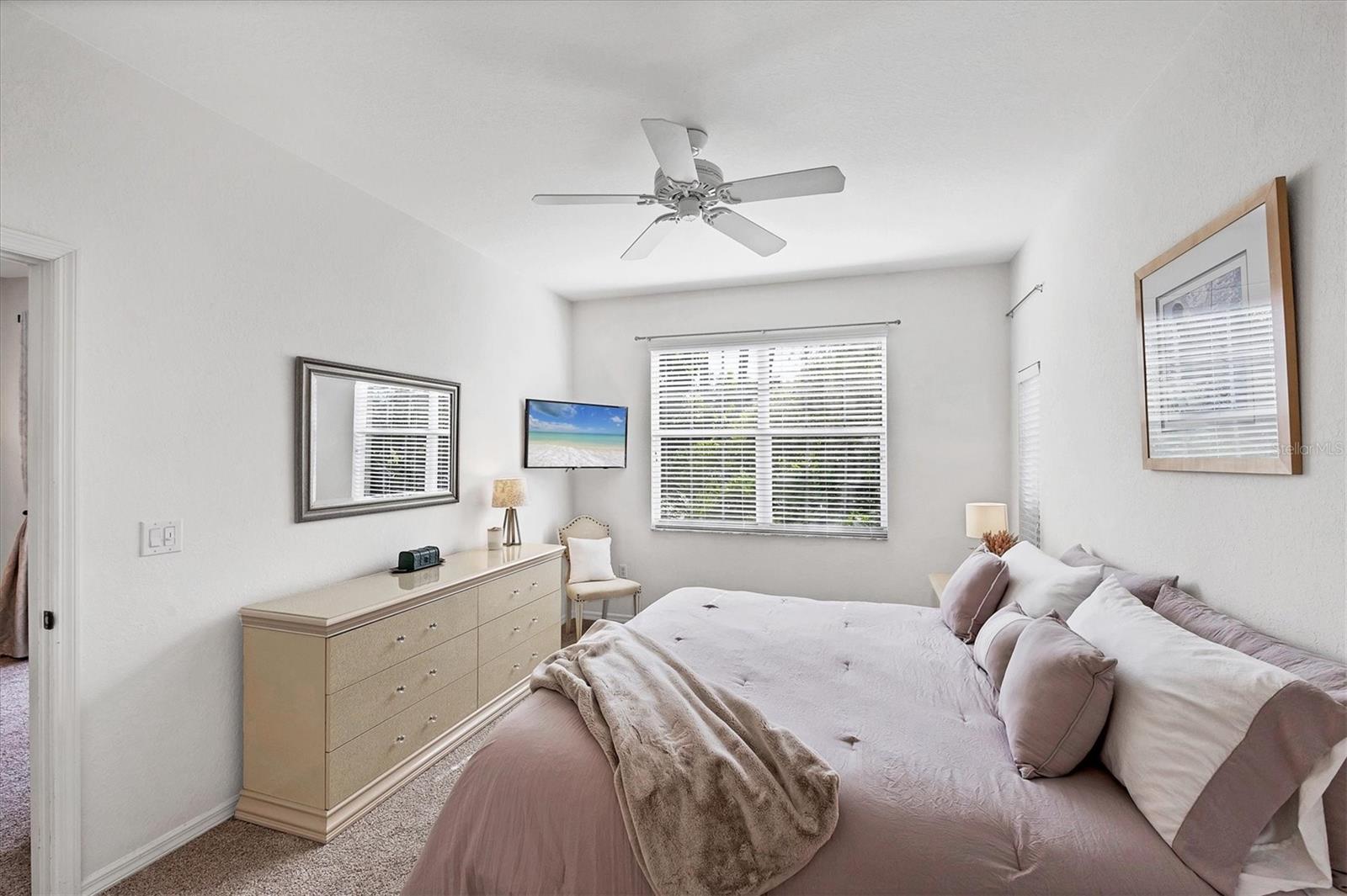 Image 18 of 44 For 8335 Glenrose Way 1513