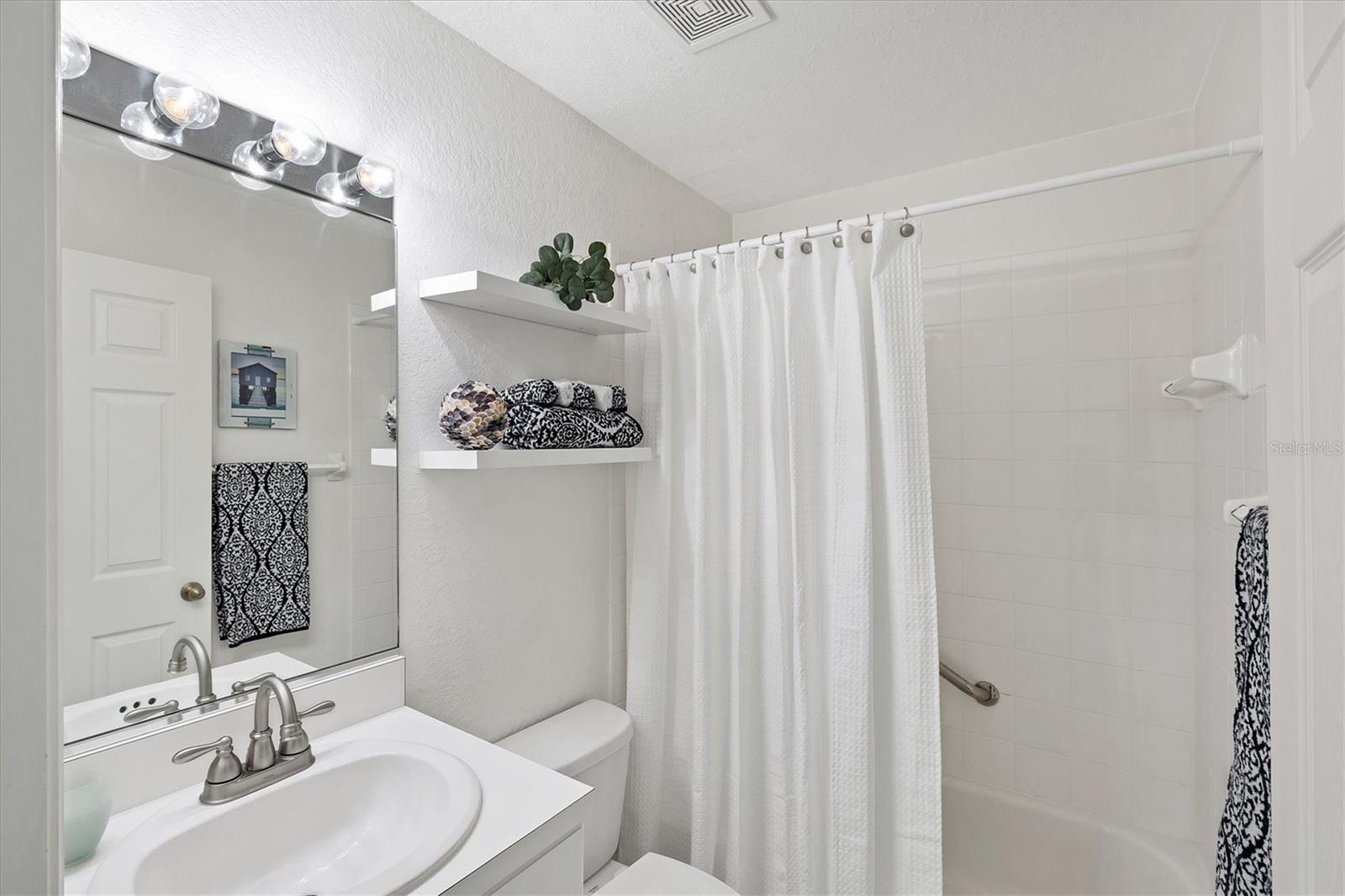 Image 24 of 44 For 8335 Glenrose Way 1513