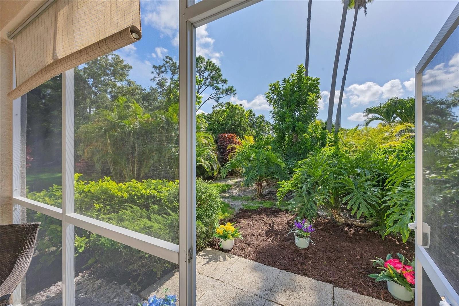 Image 29 of 44 For 8335 Glenrose Way 1513