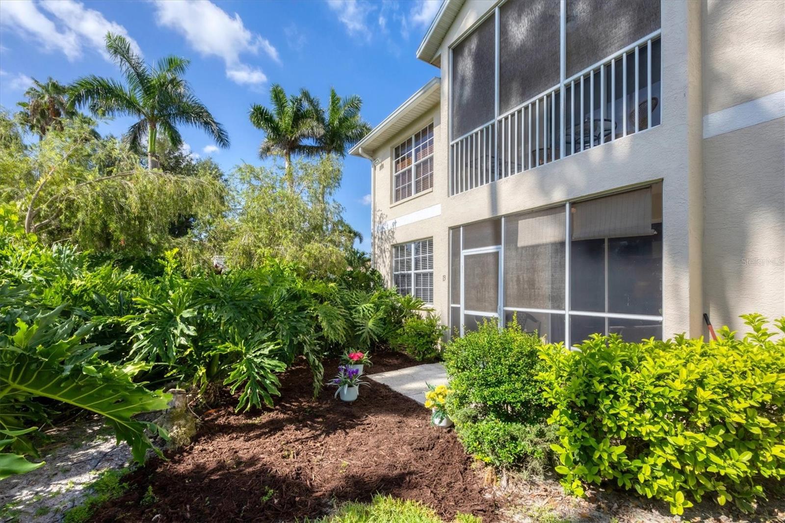 Image 32 of 44 For 8335 Glenrose Way 1513