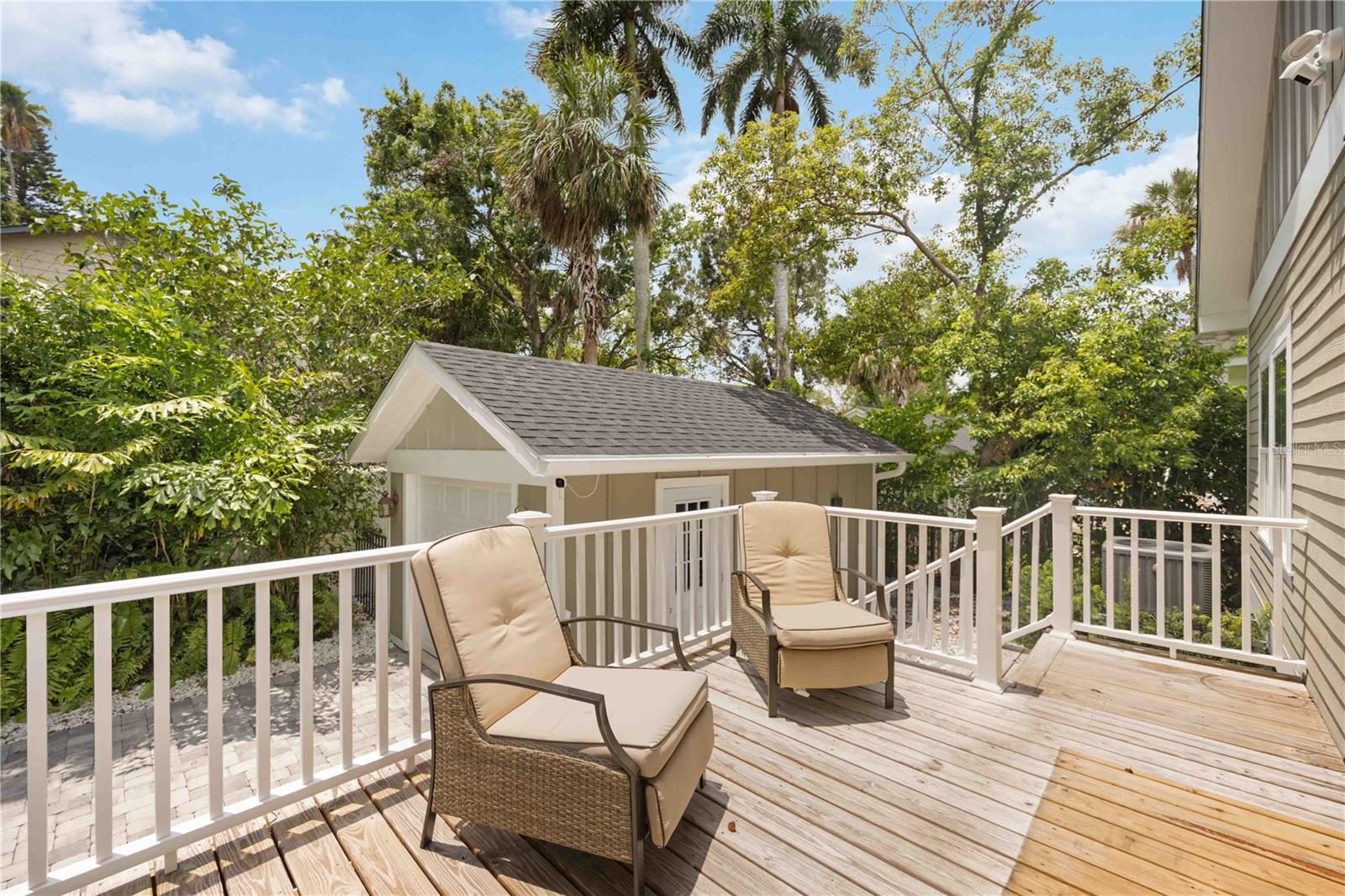 Image 11 of 46 For 1623 8th Avenue W