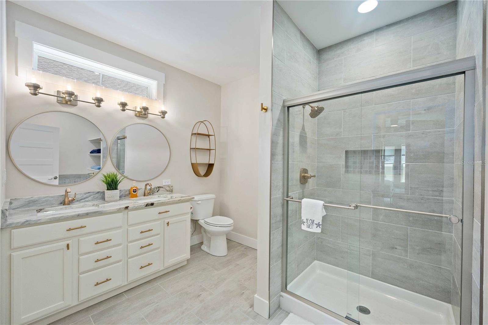 Image 23 of 46 For 1623 8th Avenue W