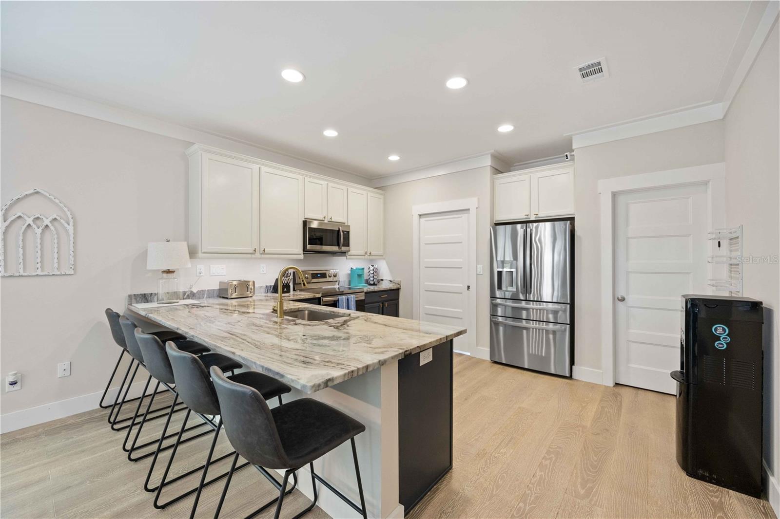 Image 9 of 46 For 1623 8th Avenue W