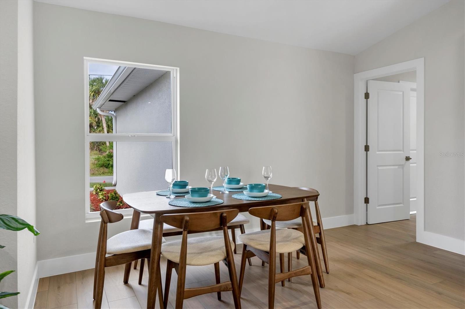 Image 13 of 24 For 2703 Carmelia Street