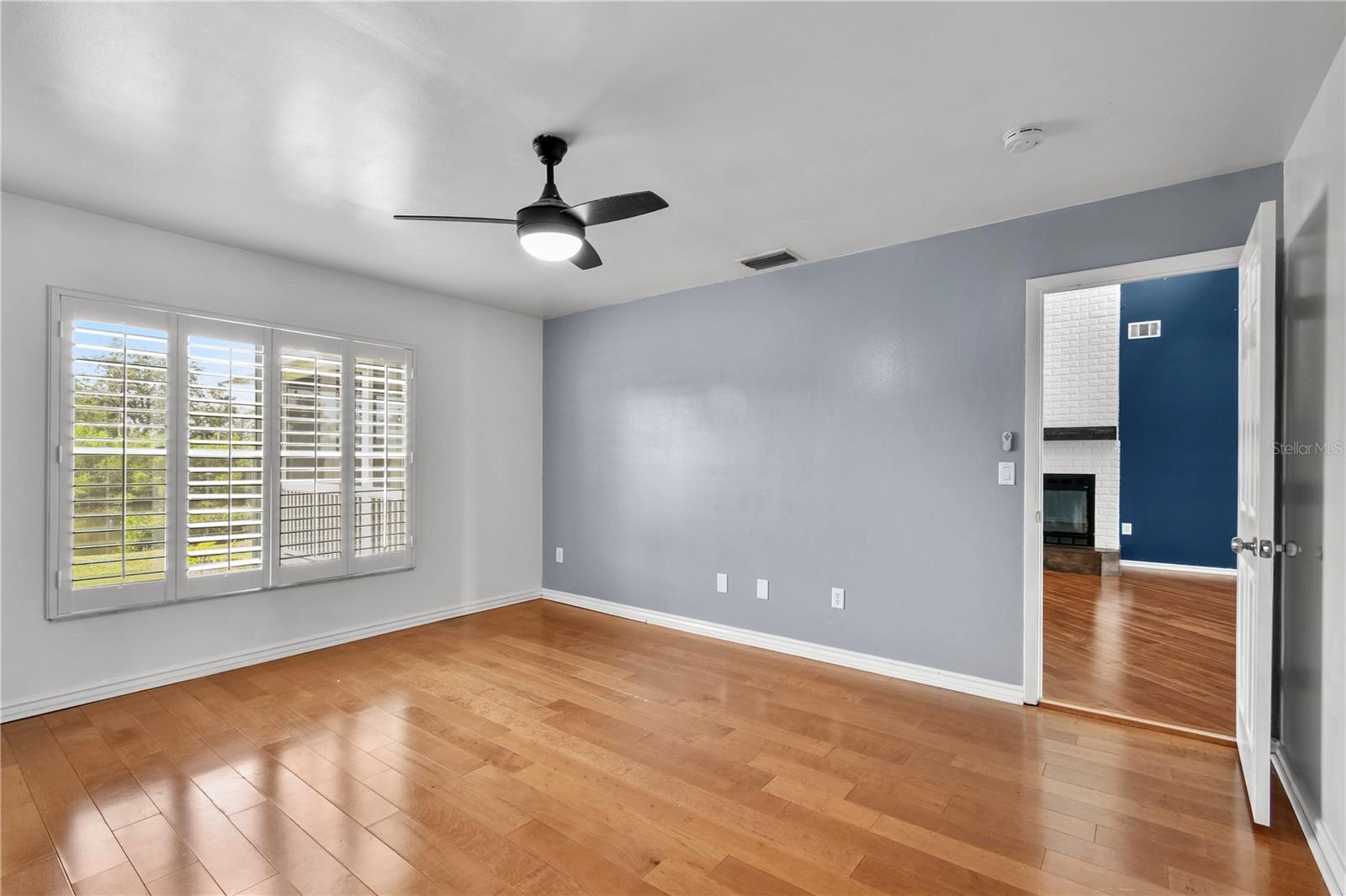 Image 42 of 87 For 354 Willow Lane